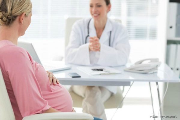 Нужен ли дополнительный прием витамина Д при беременности, скажет врач