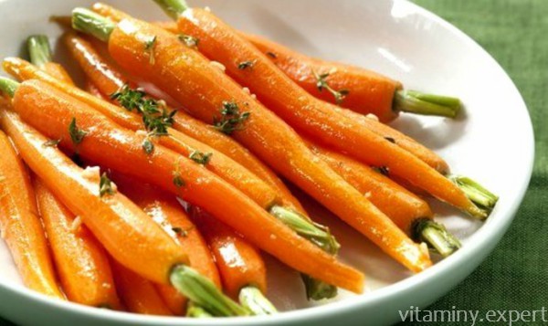 Морковь на тарелке